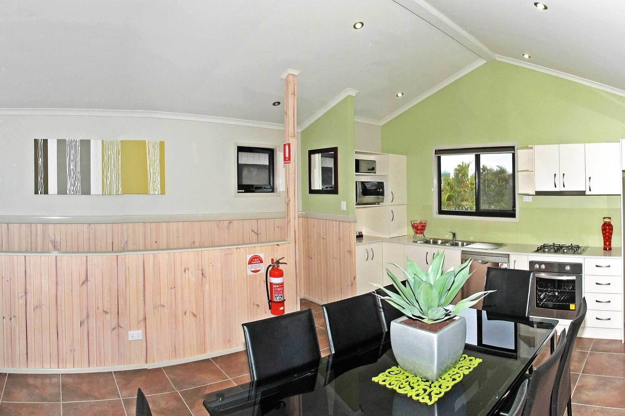 Burleigh Beach Tourist Park Gold Coast Exterior photo