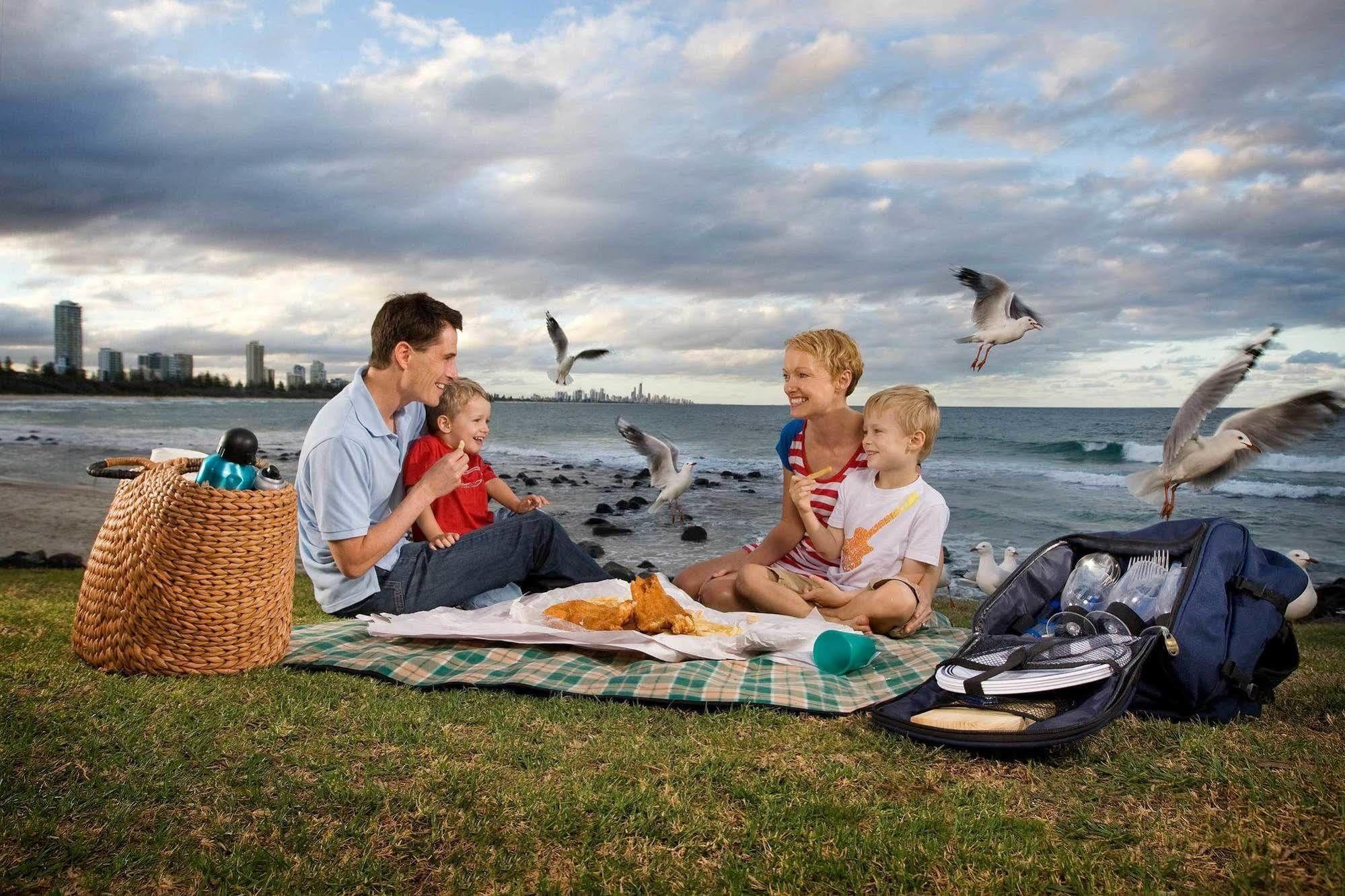 Burleigh Beach Tourist Park Gold Coast Exterior photo